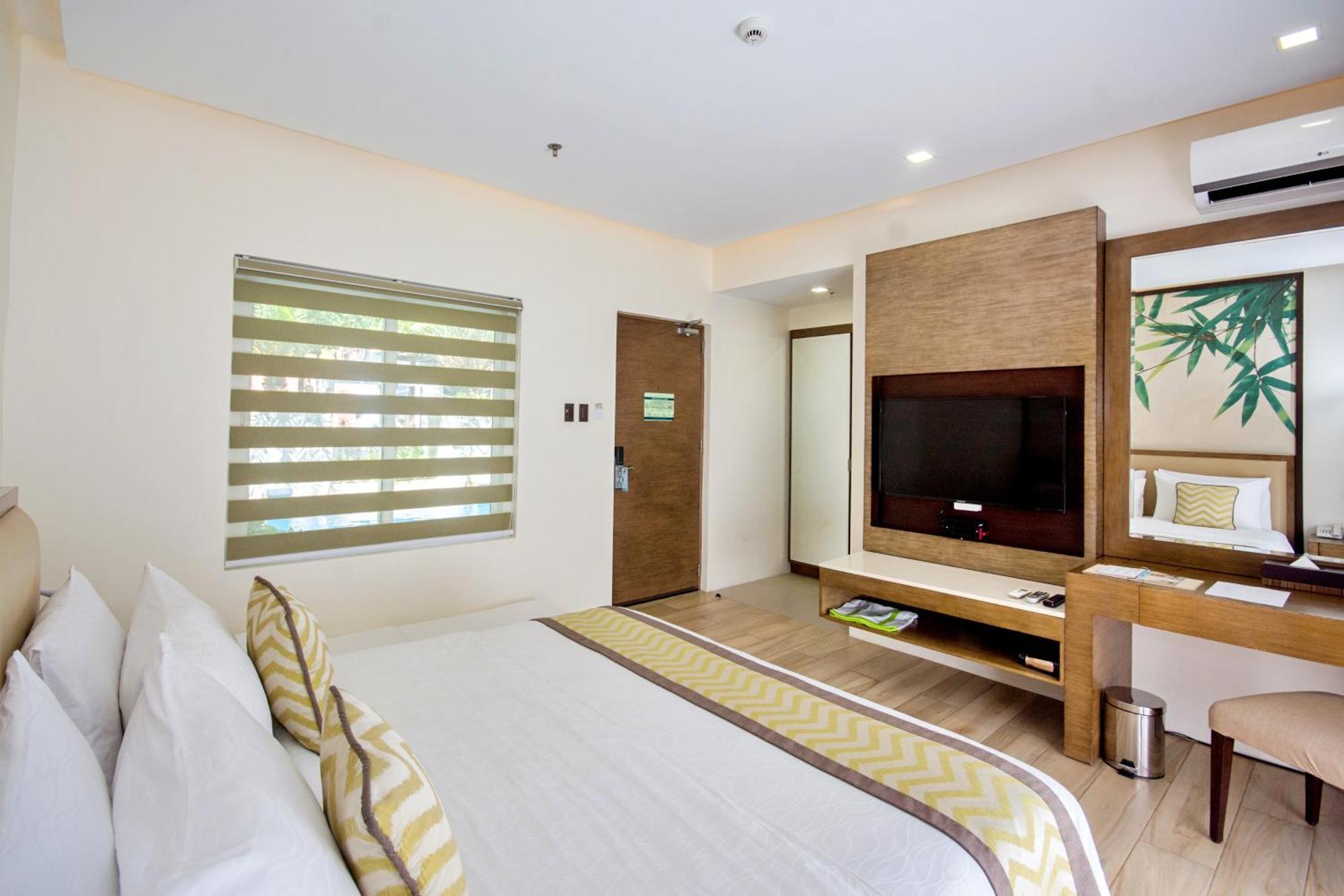 Boracay Haven Suites Balabag  Exterior photo