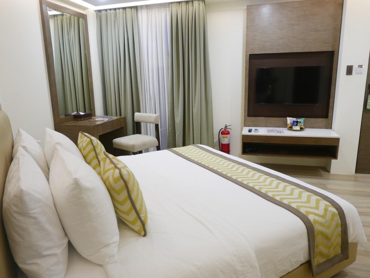Boracay Haven Suites Balabag  Exterior photo