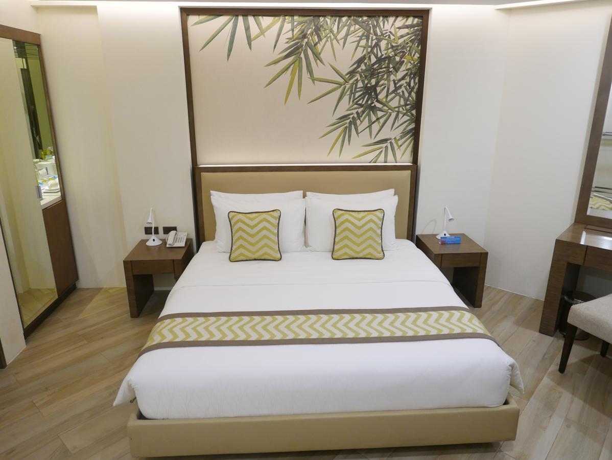 Boracay Haven Suites Balabag  Exterior photo